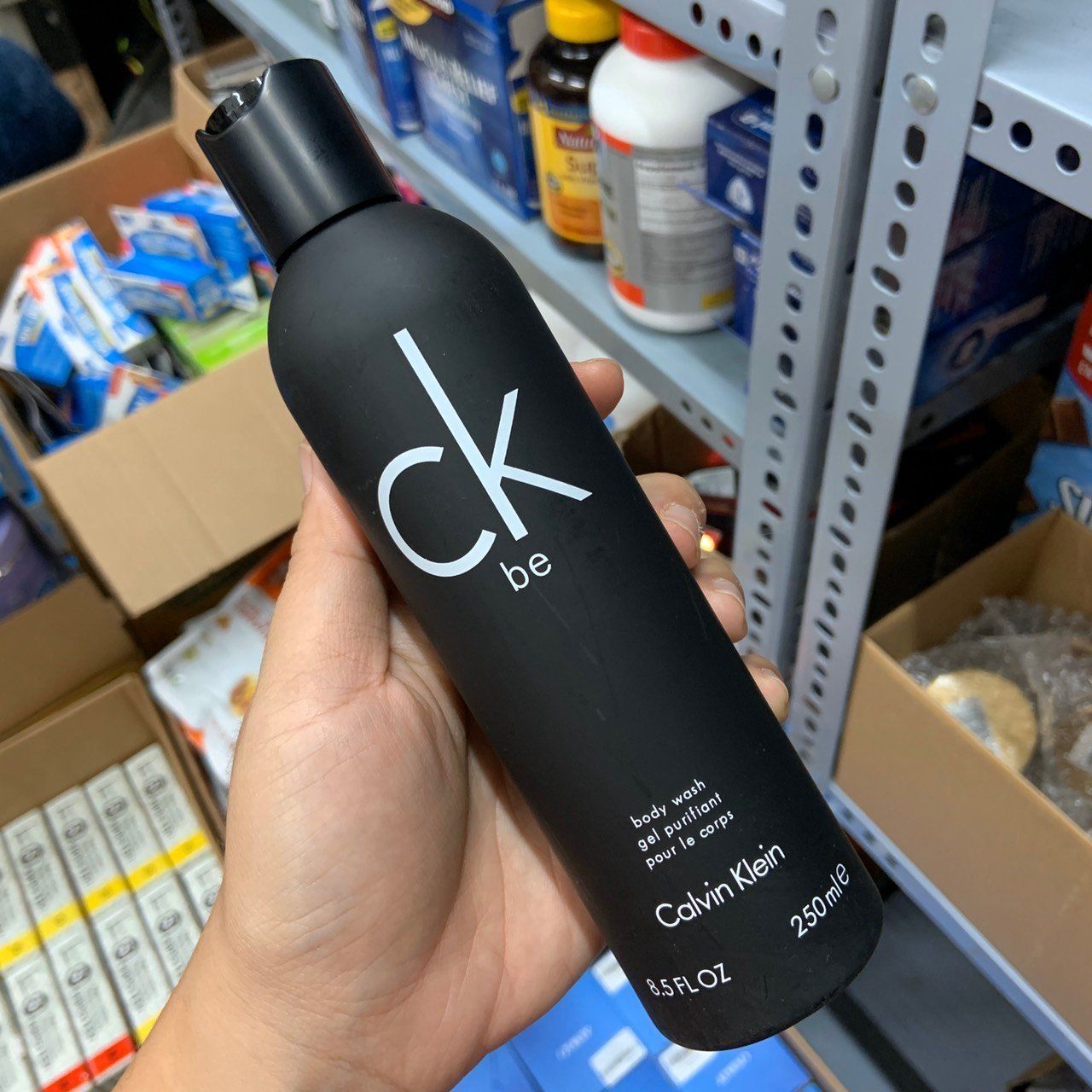 Sữa tắm hương nước hoa CK One dùng cho nam và nữ - 250ml