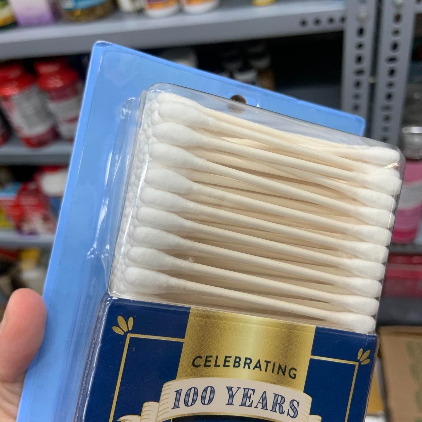 Tăm bông ngoáy tai, trang điểm Q-tips