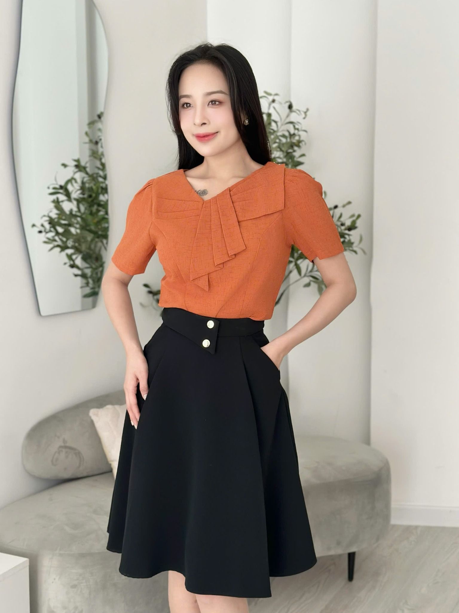 Áo kiểu công sở nữ tính form eo cổ lệch cách điệu thời trang Eden - ASM255