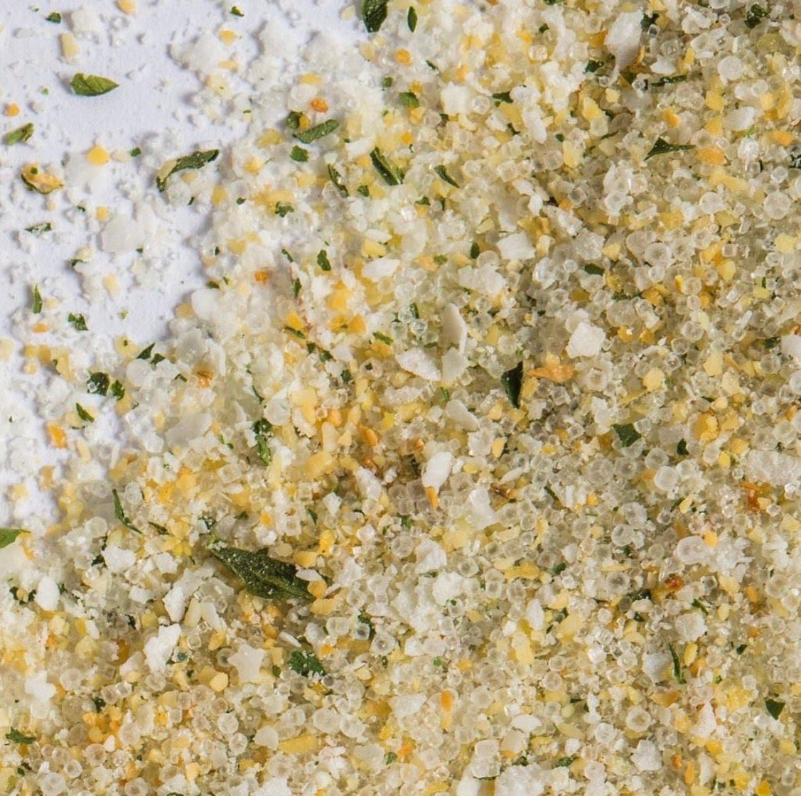 Gia vị bột tỏi – muối – ngò tây Lawry’s Coarse Ground Garlic Salt with Parsley