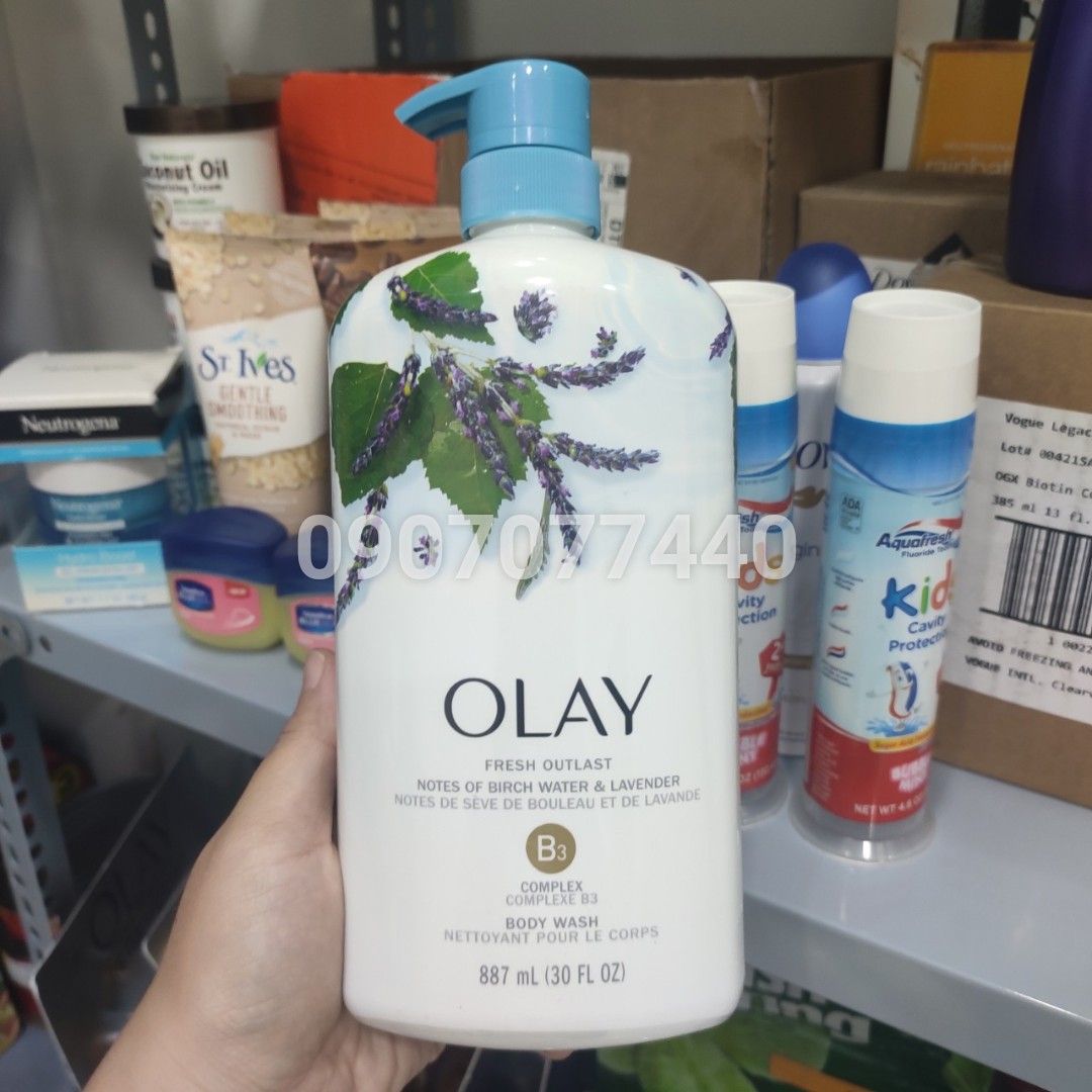Sữa tắm dưỡng ẩm Olay Fresh Outlast hương Lavender của Mỹ - 887ml
