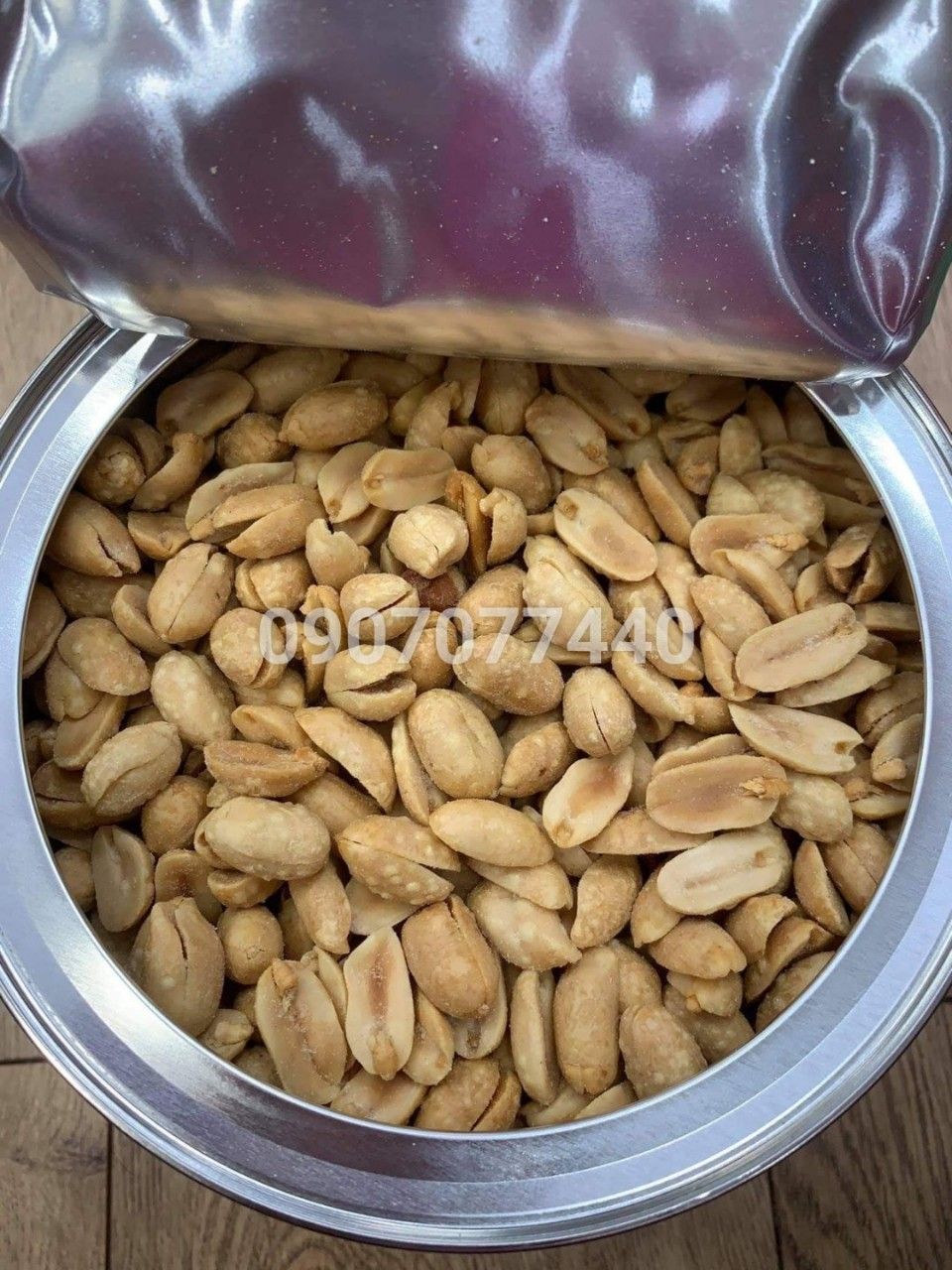 Đậu phộng rang muối Kirkland Super Extra Large Peanuts - 1,13kg