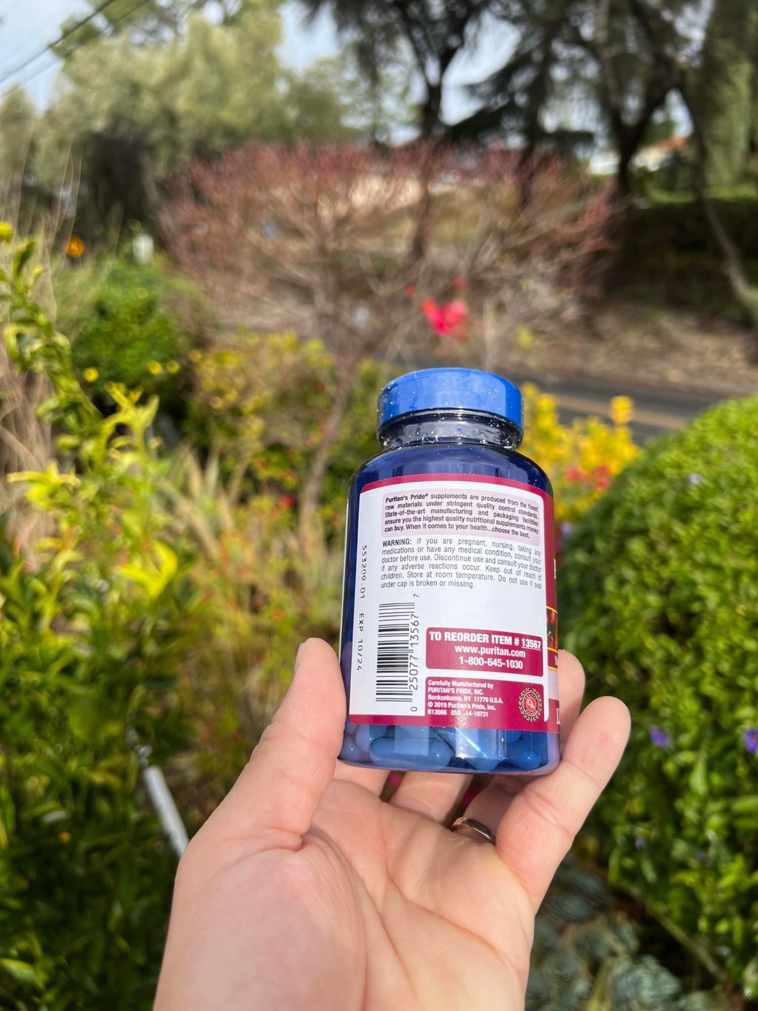 Viên uống tinh chất lựu chống nắng Puritan’s Pride Pomegranate Extract 250mg