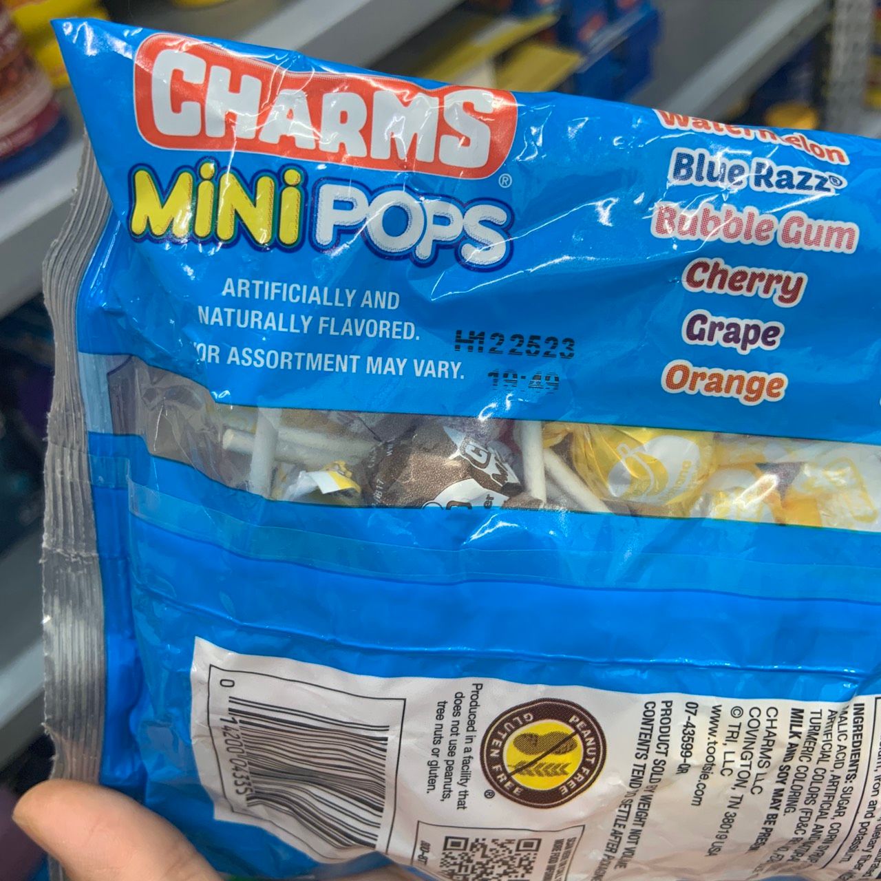 Kẹo mút hương trái cây Charms Mini Pops của Mỹ