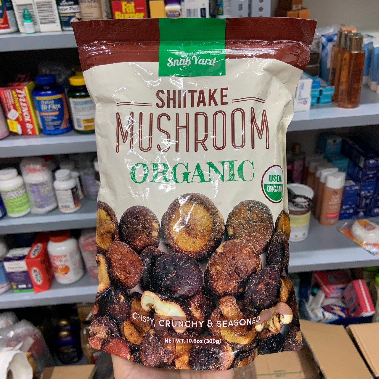 The Snak Yard Shitake Mushroom Crispy and Crunchy - 10.6 oz 