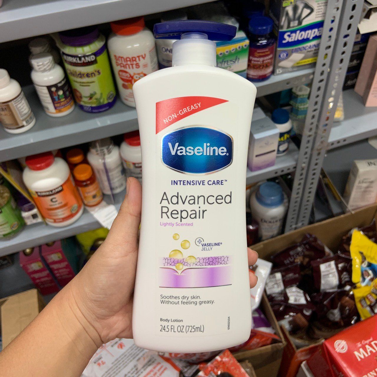 Sữa dưỡng thể Vaseline chai 725ml