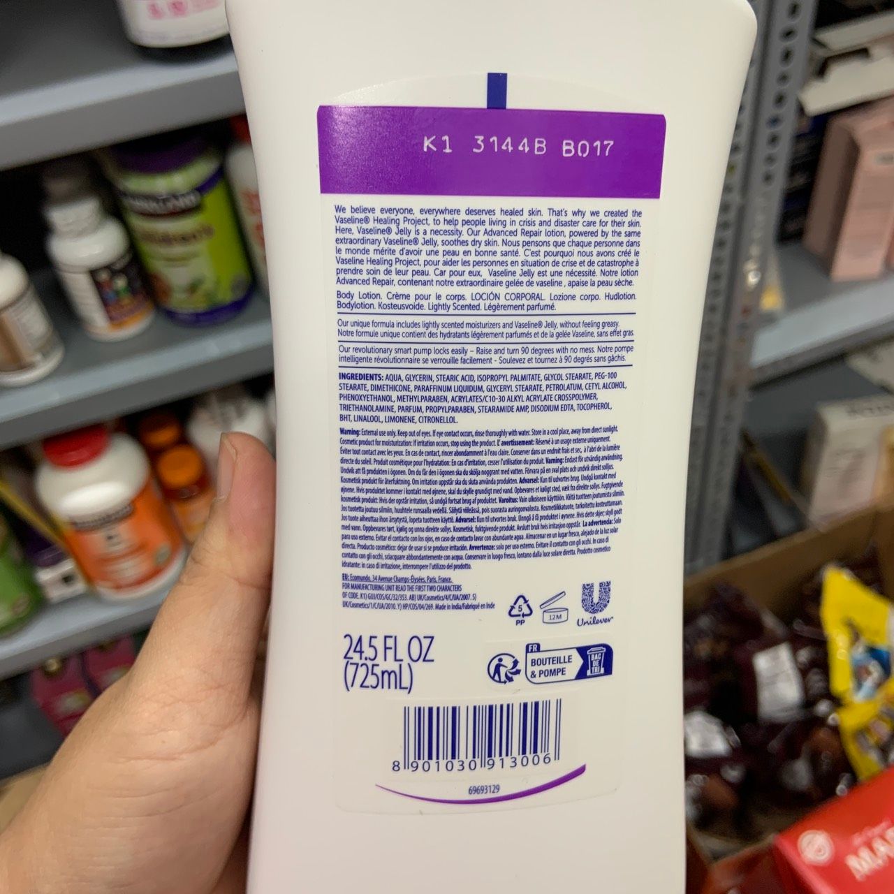 Sữa dưỡng thể Vaseline chai 725ml