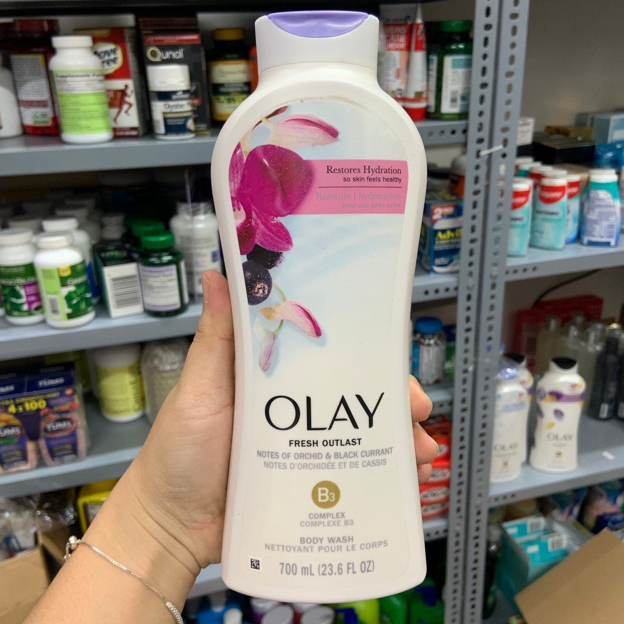 Sữa tắm dưỡng ẩm Olay