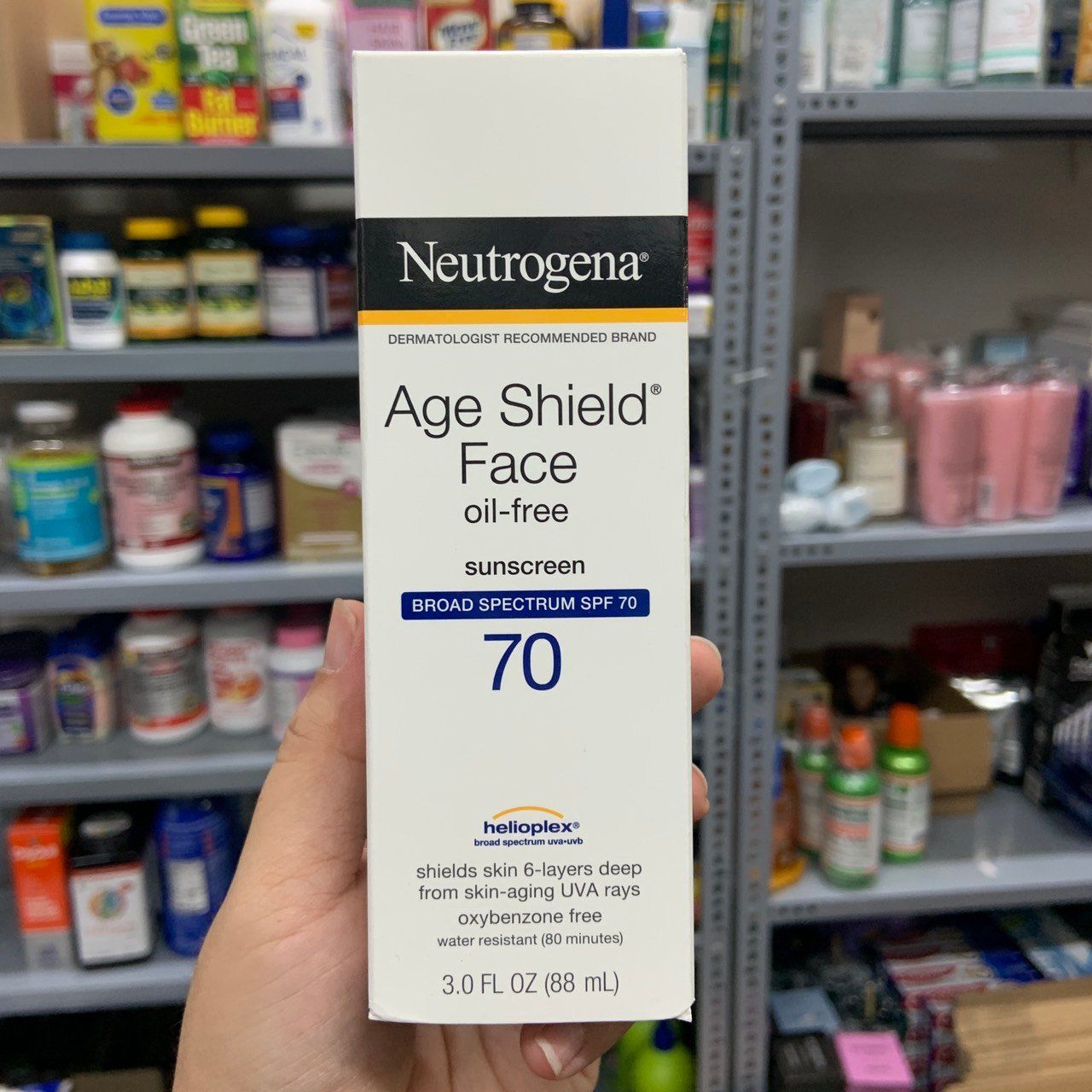 Kem chống nắng Neutrogena