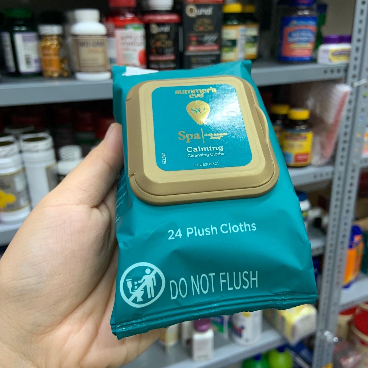 Khăn ướt vệ sinh phụ khoa Summer’s Eve