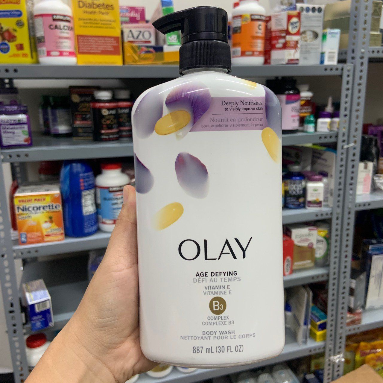 Sữa tắm dưỡng ẩm Olay
