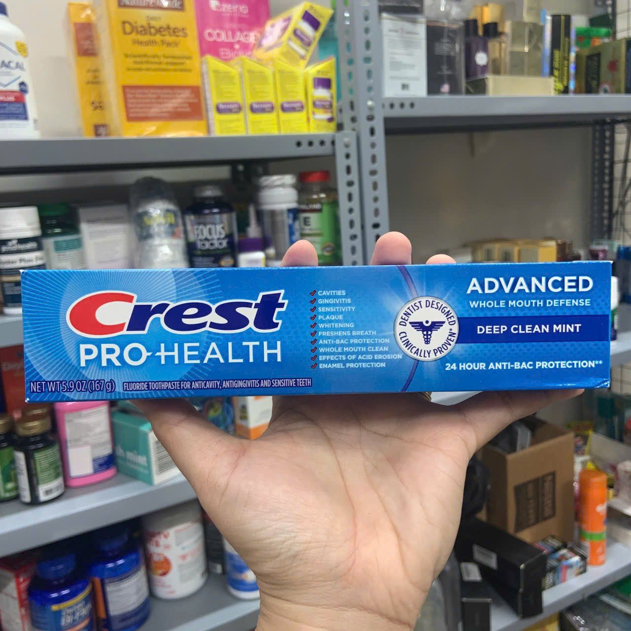 Kem đánh răng Crest Pro-Health Advanced Whitening