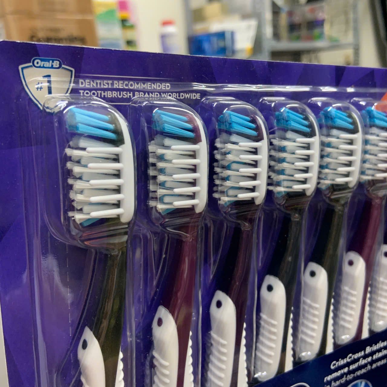 Set 8 cây bàn chải đánh răng Oral-B