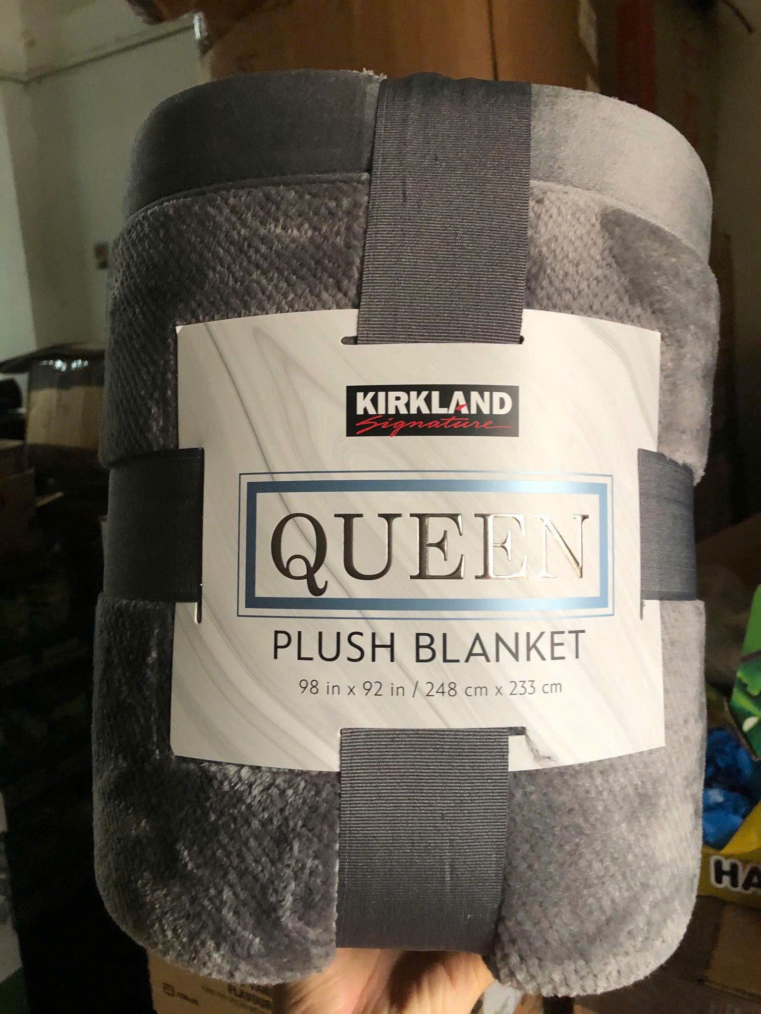 Chăn mền lông cừu tổng hợp Queen Kirkland size 2,48m x 2,33m