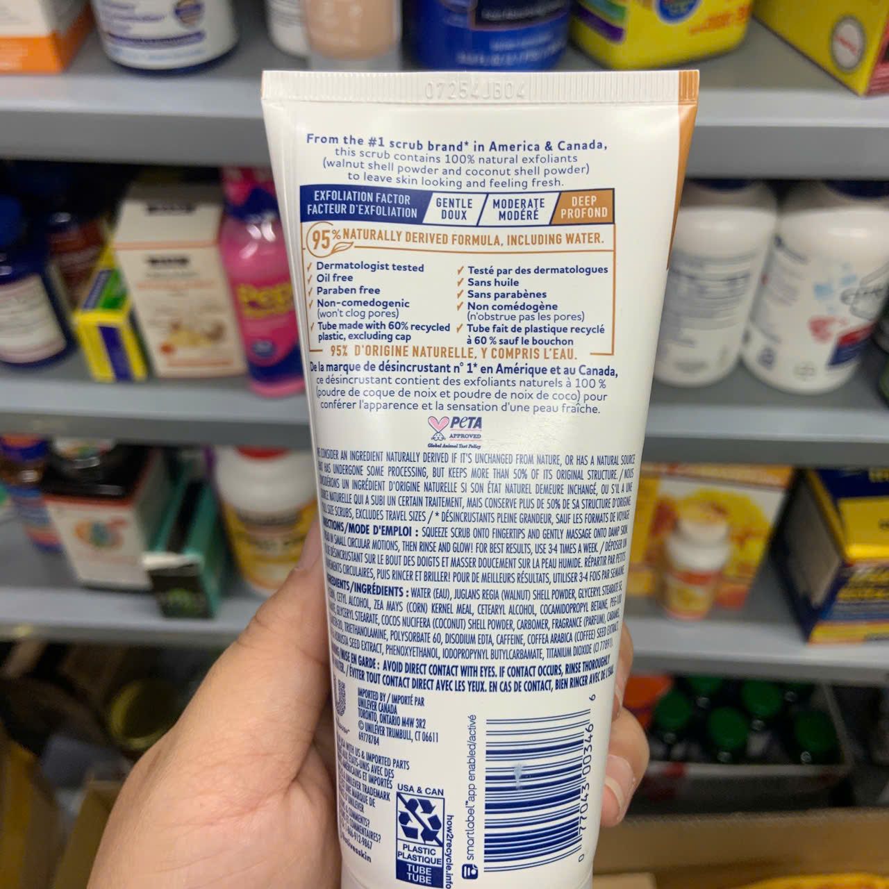 Sữa rửa mặt tẩy tế bào chết St.Ives