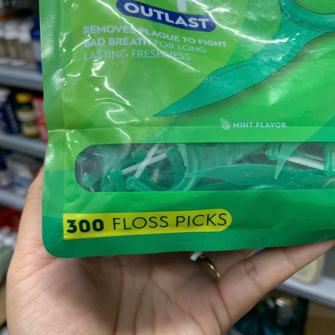 Tăm chỉ nha khoa Oral-B Complete Glide Plus Scope Outlast Floss