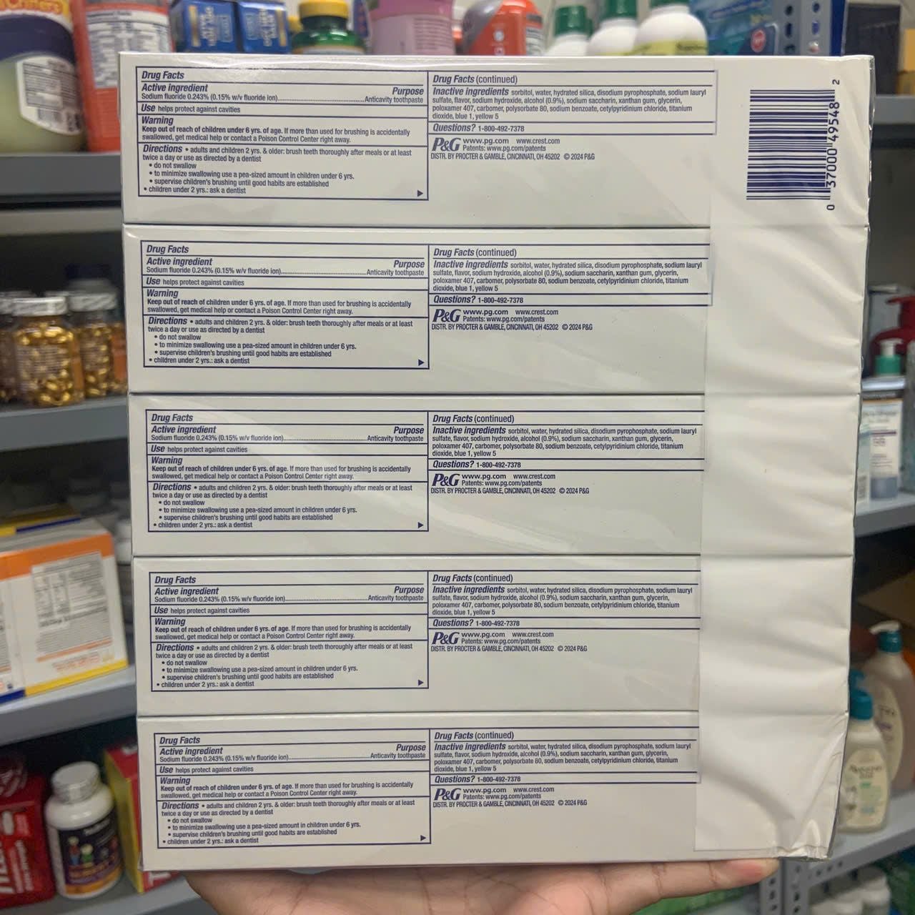 Kem đánh răng Crest Complete Plus Scope