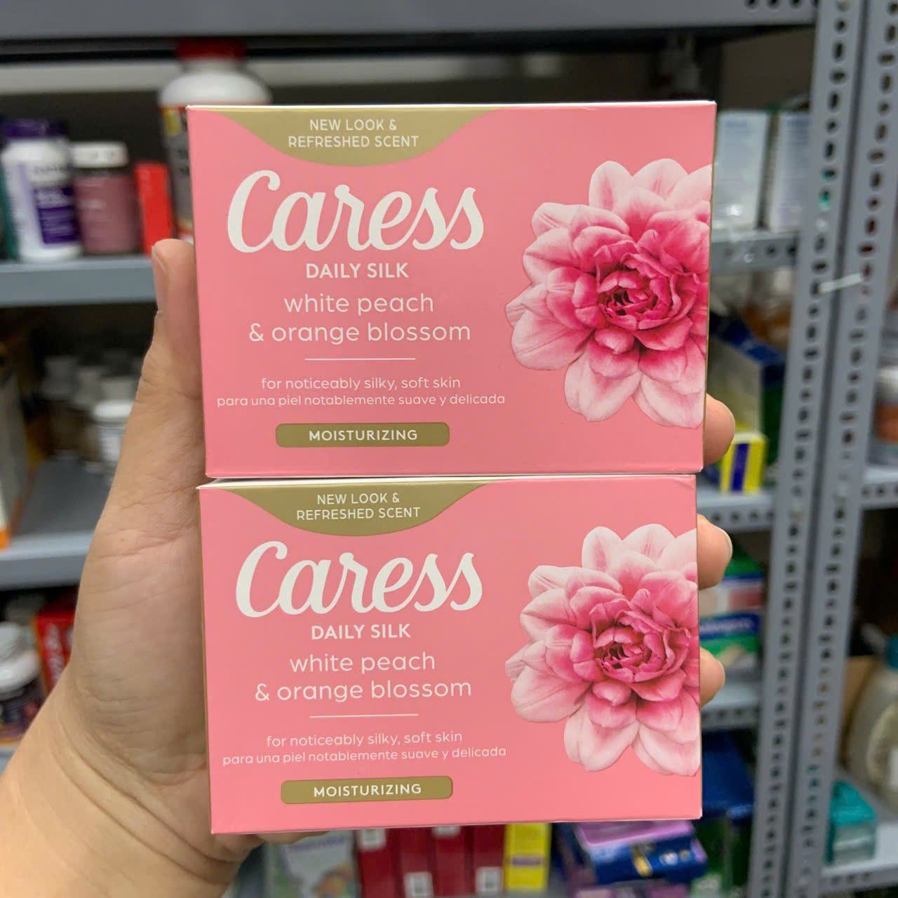Xà bông tắm hương nước hoa Caress Daily Silk