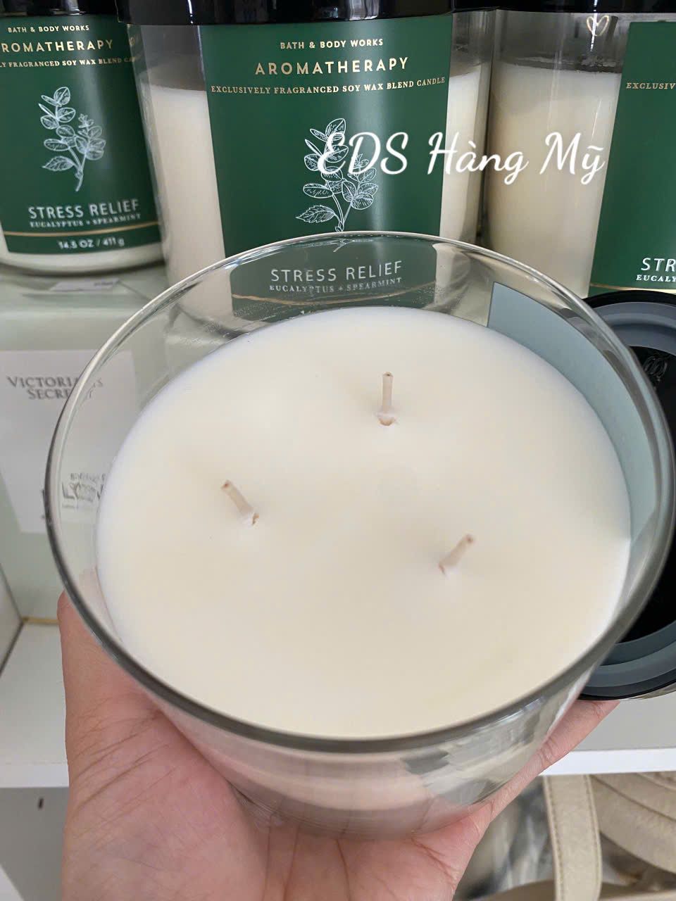 Nến thơm 3 bấc Bath & Body Works Aromatherapy Stress Relief Eucalyptus Spearmint
