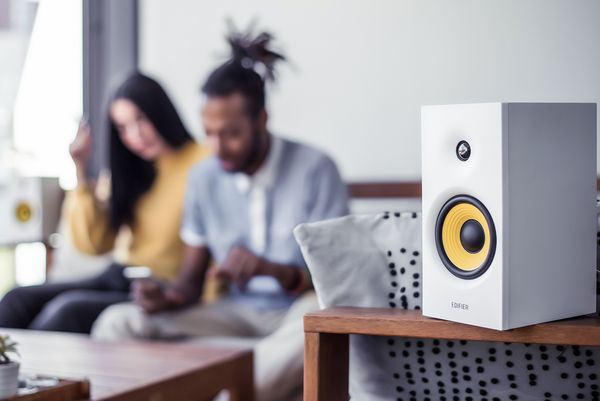 Loa Máy Tính - Edifier R1080BT - White