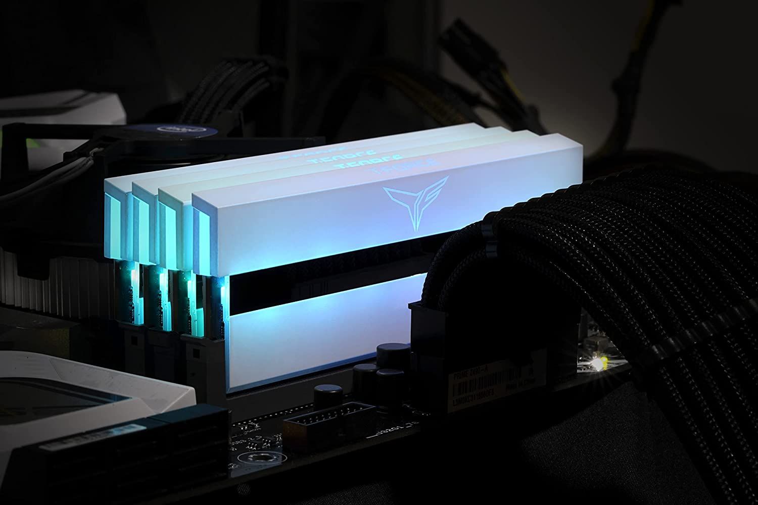 Ram Máy Tính - Team T-Force XTreem ARGB White 32GB (2x16GB