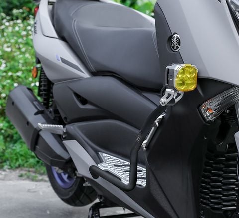  BẢO VỆ QUÂY VÀ LÓT CHÂN YAMAHA XMAX 300 