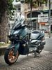 KHUNG CHỐNG ĐỖ CHO YAMAHA XMAX 300 -2023 - CÓ THANH NGANG.