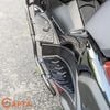 KHUNG CHỐNG ĐỖ CHO YAMAHA XMAX 300 -2023 - CÓ THANH NGANG - BỐN TẤM NHÔM