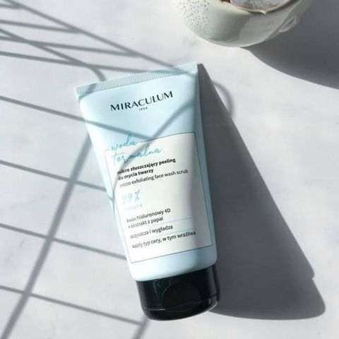 Sữa rửa mặt tẩy tế bào chết Miraculum Thermal Water Micro Exfoliating Face Wash Scrub