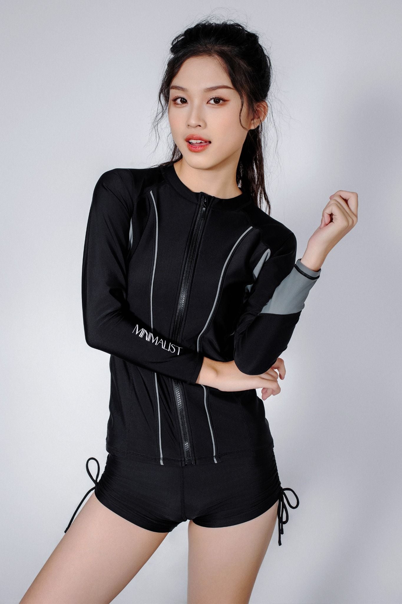 Amanda Áo bơi nữ tay dài khoá kéo