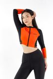  Áo Bơi Nữ Croptop Khóa Kéo Tay Dài - Black Orange 