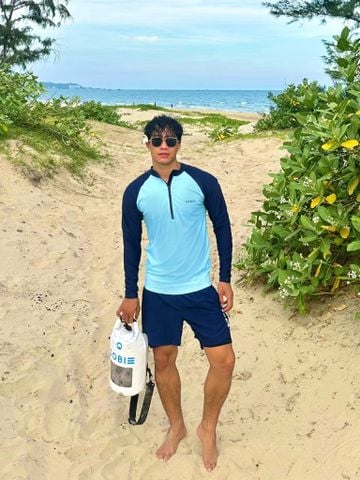  Áo bơi nam tay dài khoá kéo kín đáo và chống nắng Marine Vibe 