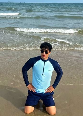  Áo bơi nam tay dài khoá kéo kín đáo và chống nắng Marine Vibe 