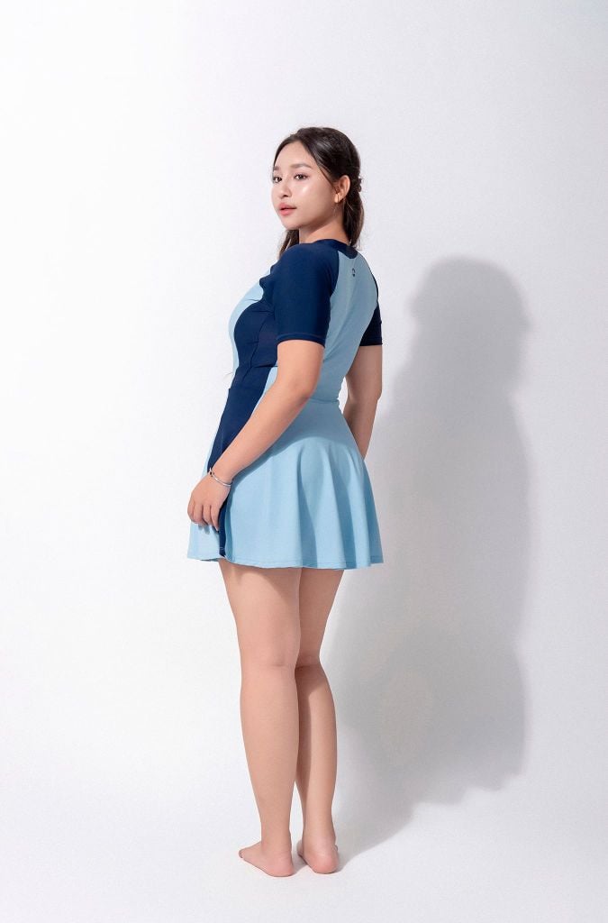 Đồ bơi nữ liền thân váy khoá kéo tay ngắn Chubby Mia — 8