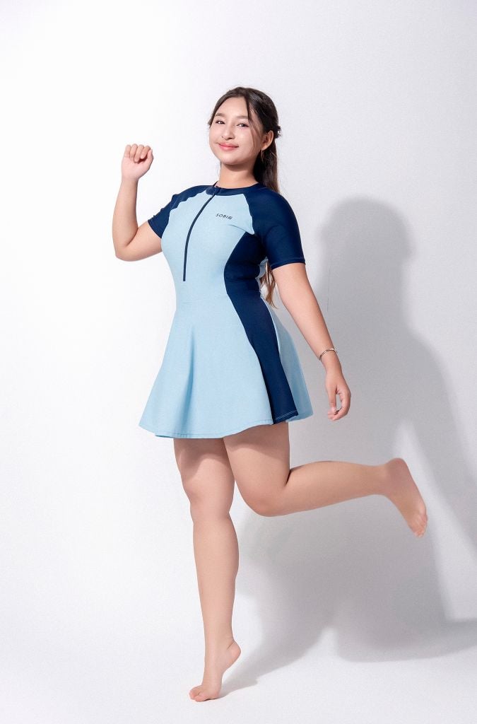 Đồ bơi nữ liền thân váy khoá kéo tay ngắn Chubby Mia — 6