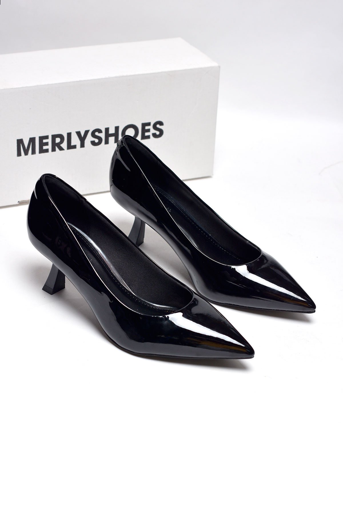 Giày Cao Gót Mũi Nhọn 5cm Merly 1526 Đen Bóng, Giày Cao Gót Đế Nhọn, Giày Công Sở Nữ Êm Chân, Giày Cao Gót Big Size 35-43