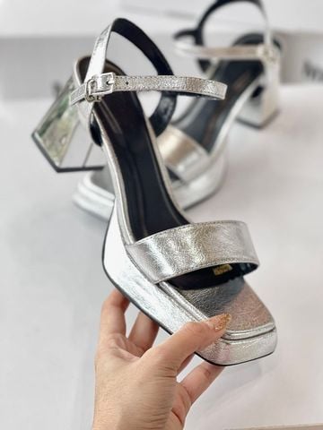 Sandal Quai Ngang Đế Vuông 7cm Quai Ngang Merly 1597 Bạc Metallic, Giày Cao Gót Big Size, Giày Đi Tiệc, Giày Cưới, Giày Cao Gót Đế Đúp, Xăng Đan Cao Gót Không Mỏi Chân