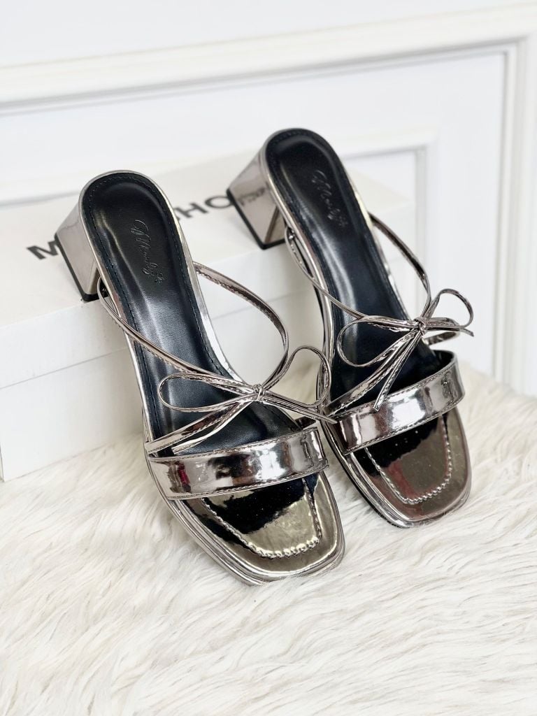 Guốc Nữ Quai Ngang Bản To Đế Vuông 3cm Màu Chì Bóng Nơ Dây Nhỏ Phong Cách Tiểu Thư, Dép Cao Gót, Guốc Nữ Big Size Merly 1596 Chì Metallic