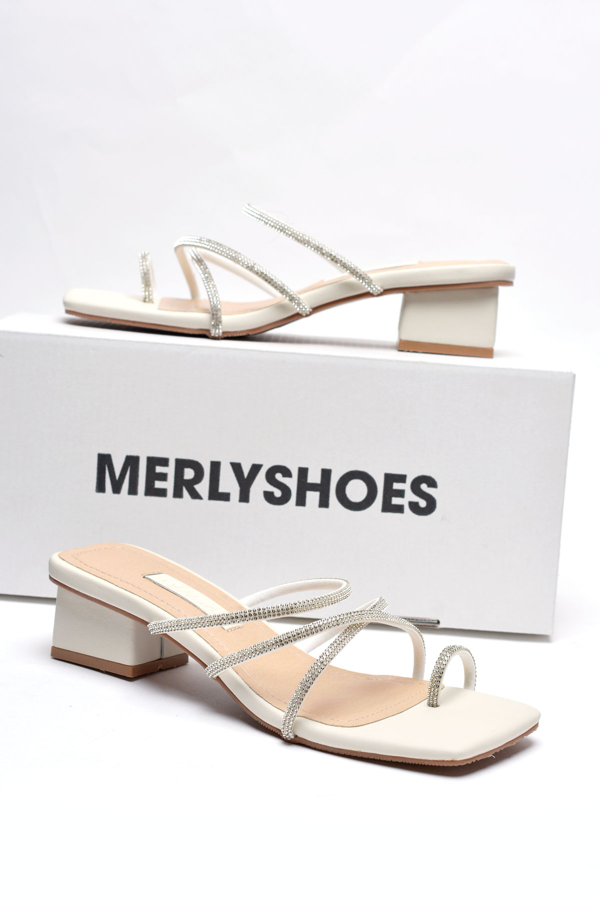 Dép Guốc Cao Gót Đế Vuông 3cm Dây Mảnh Đính Đá [ 35 - 43 ] Dép Da Microfiber, Dép Xỏ Ngón, Dép Sandal Nữ, Dép Big Size Nữ Merly 1557 Trắng Ngà