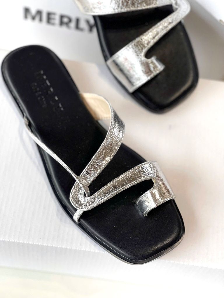 Dép Xỏ Ngón Da Cao Cấp Mũi Vuông Dây Mảnh Merly 1631 Bạc x Đen, Dép Lê Nữ, Dép Nữ Big Size 35-43