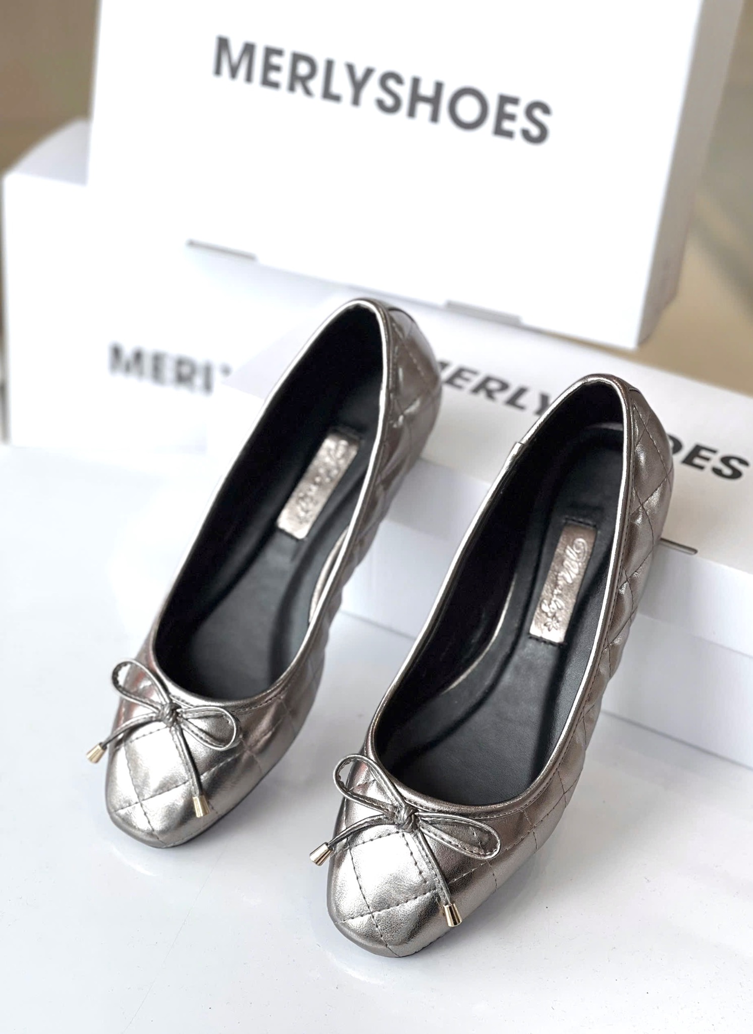 Giày Bệt Bít Mũi Vuông Chần Chỉ Bigsize 35-43 Form Lớn Merly 1514 Chì Bạc, Giày Búp Bê Nữ, Giày Nữ Big Size, Giày Công Sở Nữ