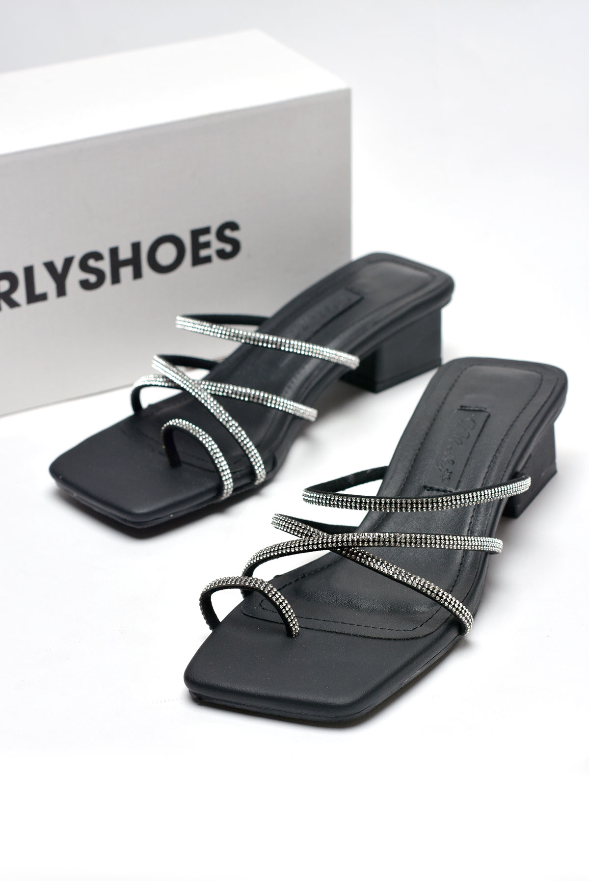 Guốc Cao Gót Đế Vuông 3cm Dây Mảnh Đính Đá [ 35 - 43 ] Dép Da Microfiber, Dép Xỏ Ngón, Dép Sandal, Dép Big Size Nữ Merly 1557 Đen