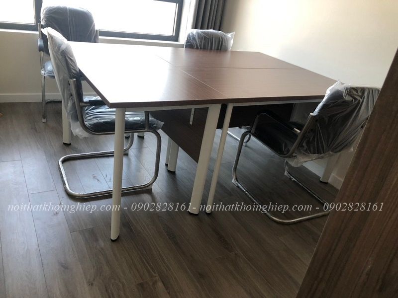 Bàn chân sắt 1m2 giá rẻ OV1206