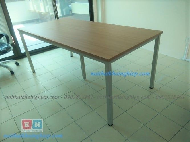 Bàn chân sắt nhóm 2m4 giá rẻ S4V2412