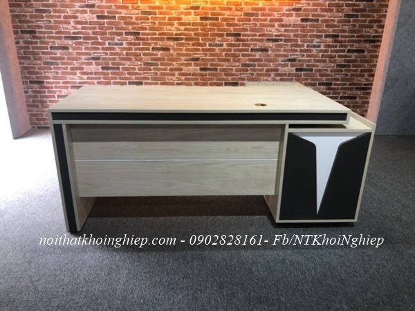 Bàn giám đốc đẹp BGD104