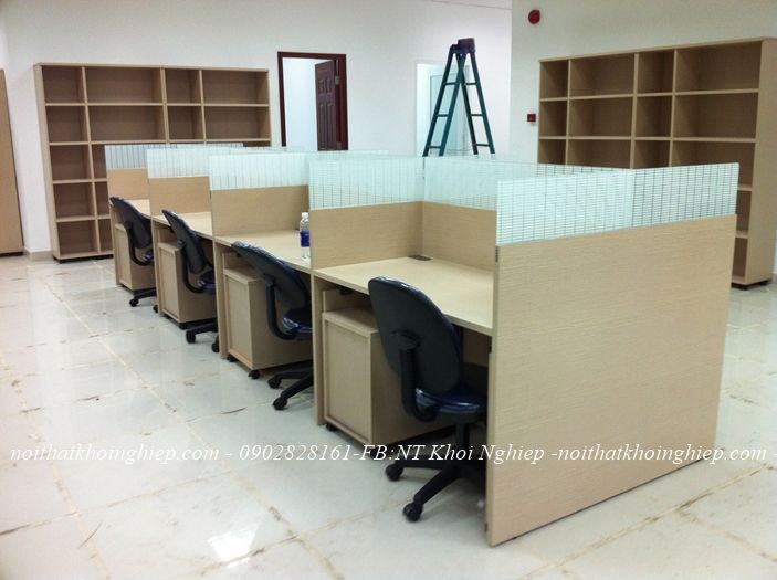 Kiểu vách ngăn bàn văn phòng đẹp