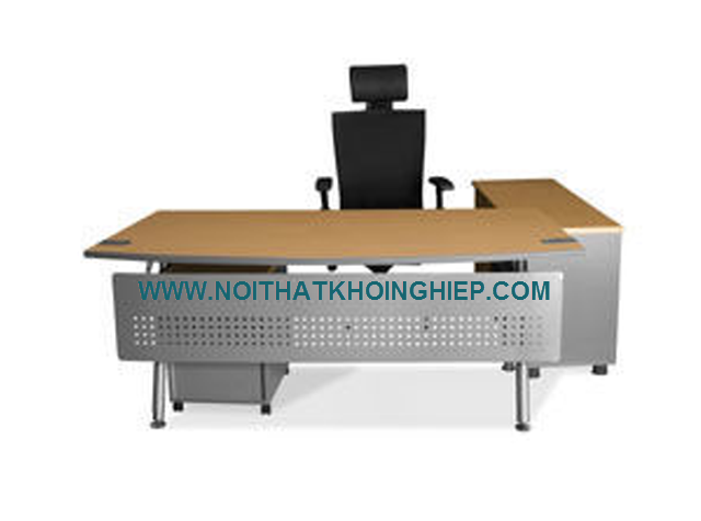Bàn Trưởng phòng chân sắt gần gũi thân thiện không kém phần uy nghiêm
