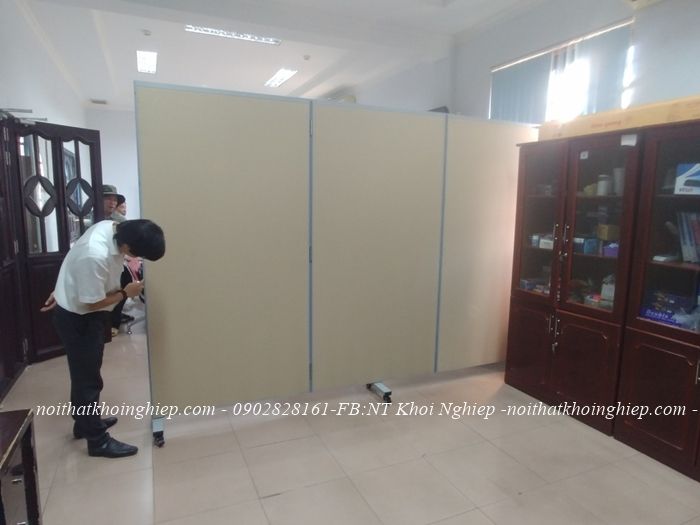 Vách ngăn di động khung nhôm bọc nỉ