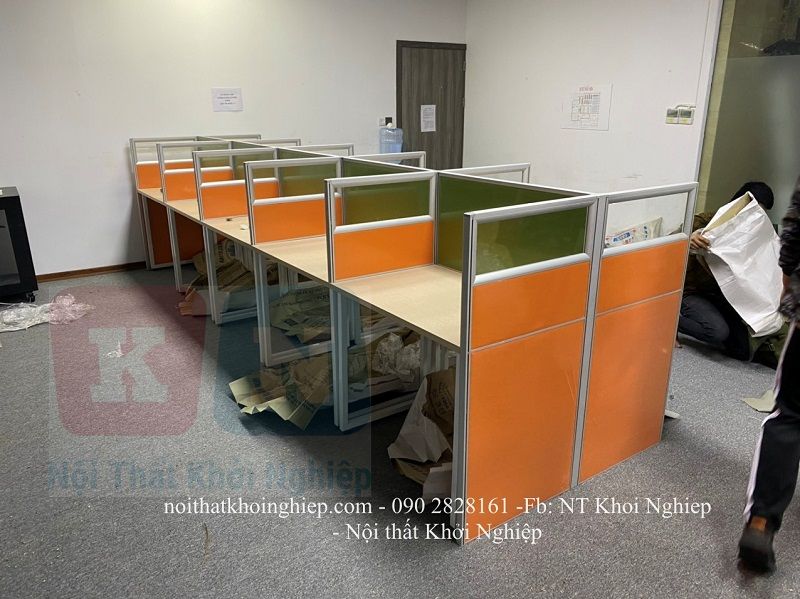 Vách ngăn telesales bàn làm việc giá rẻ VNT05