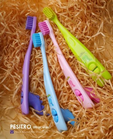 Bàn chải đánh răng trẻ em Pesitro Clever Ultra Soft 7680 siêu mềm 
